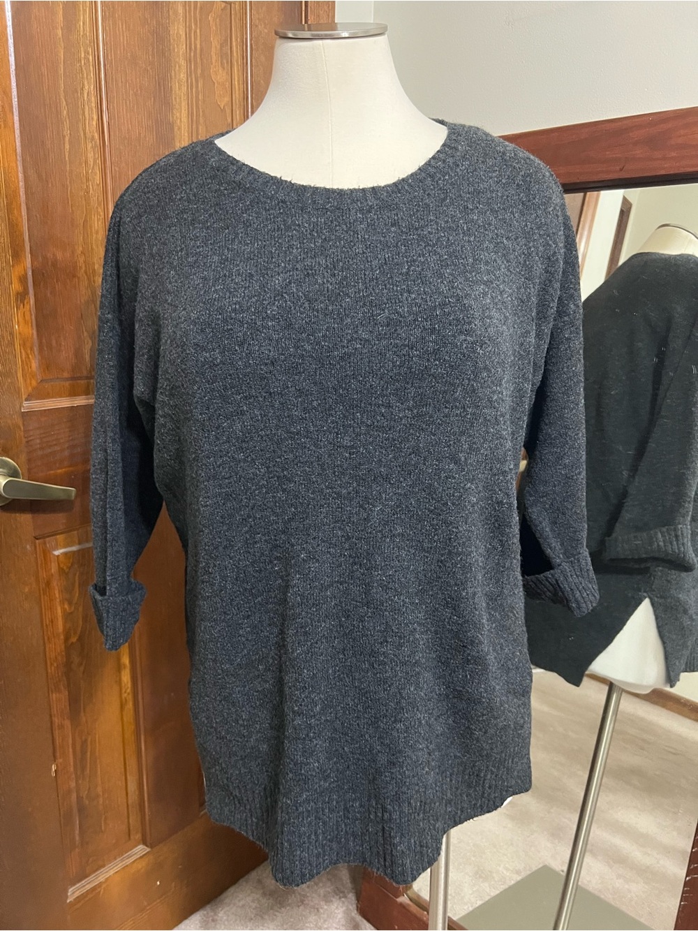 Ann Taylor size XL Cozy Charcoal Gray Women's Pullover Sweater